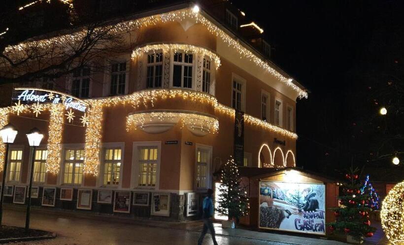 پانسیون Haus Kira