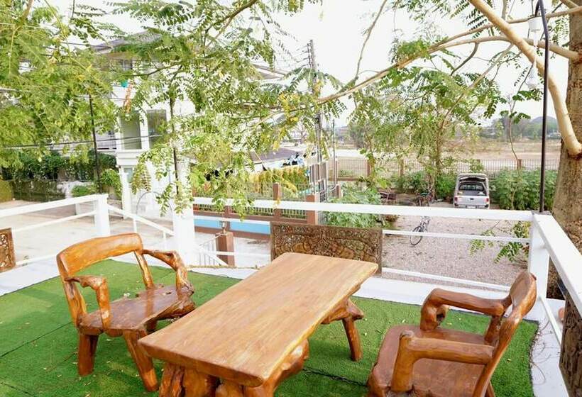 هتل Baan Maesot Plus