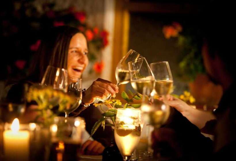 ホテル Gasthof Gruber