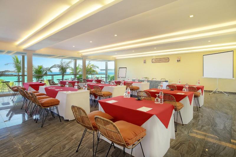فندق Royal Ocean Resort Karimunjawa