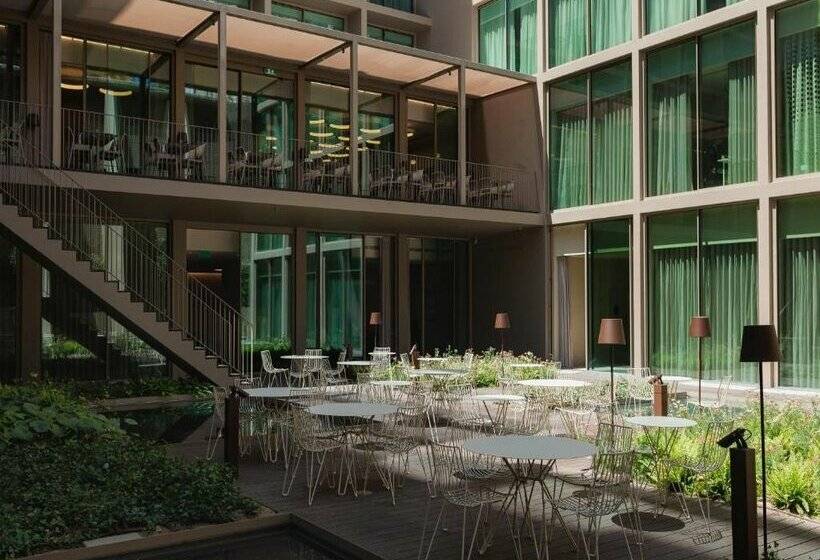 Lumen Hotel & The Lisbon Light Show