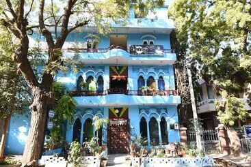 پانسیون Durag Villas Guest House By Oyo Rooms