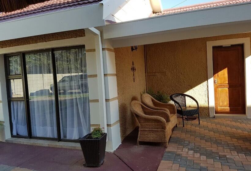 بنسيون Rochilla Guest House