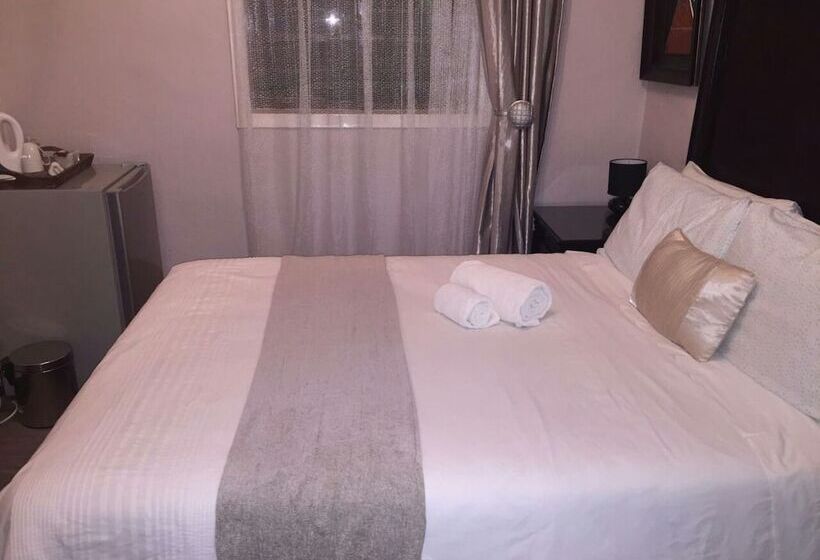 بنسيون Rochilla Guest House