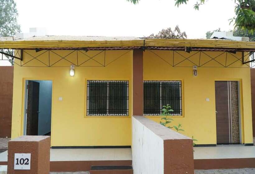 Курорт Neel Kanth Motels &