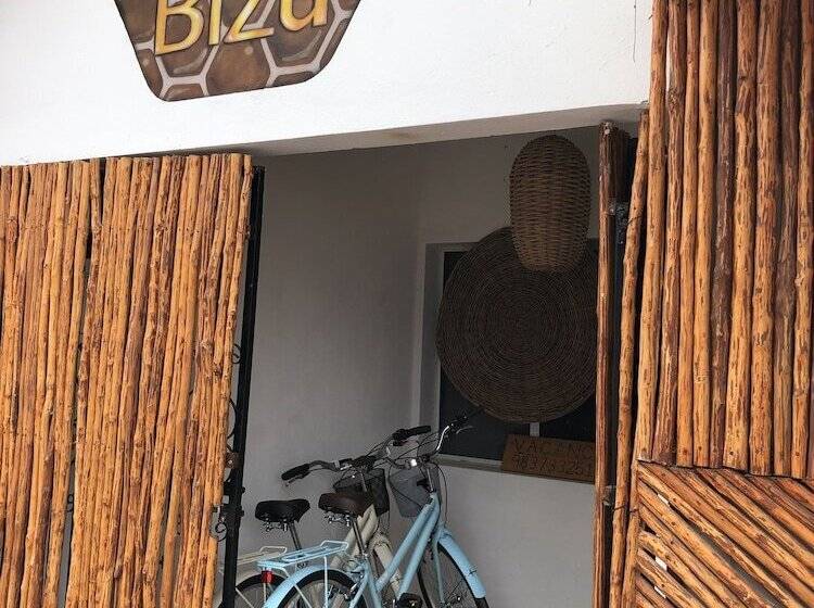 تختخواب و صبحانه Casa Bizu