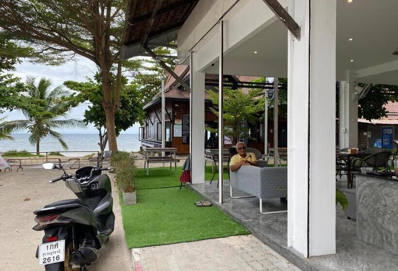 هتل Island Dive Club