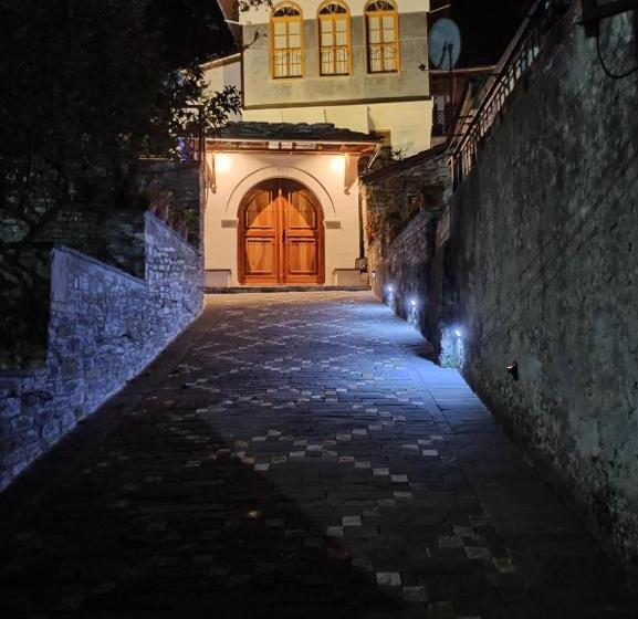 هتل Praga