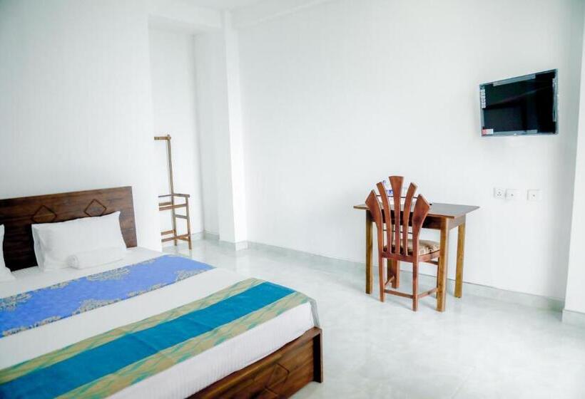 هاستل Araliya Lagoon Park Resort