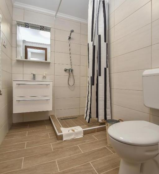 צימר é Vaskó Panzió Borpince