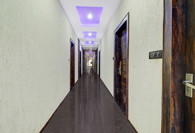 Itsy Hotels Anjali Mahal 500, Mtrs From Mathura Railway Station