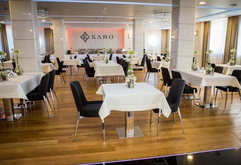 هتل Karo
