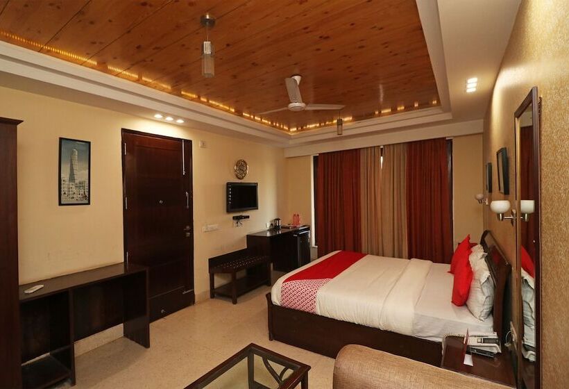 Отель North East Residency By Oyo Rooms