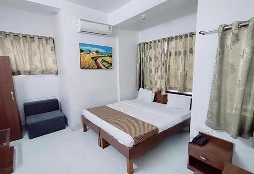 Fabhotel Angeethi