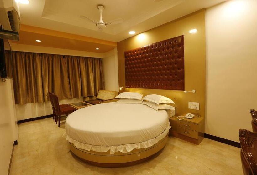 酒店 Ravikiran Alibaug