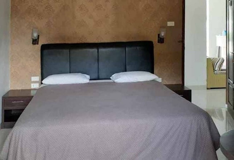 هتل Reddoorz Near Pantai Panjang Bengkulu 2