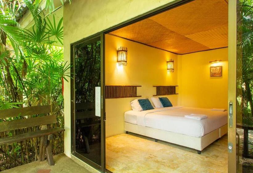 فندق The Hub Erawan Resort