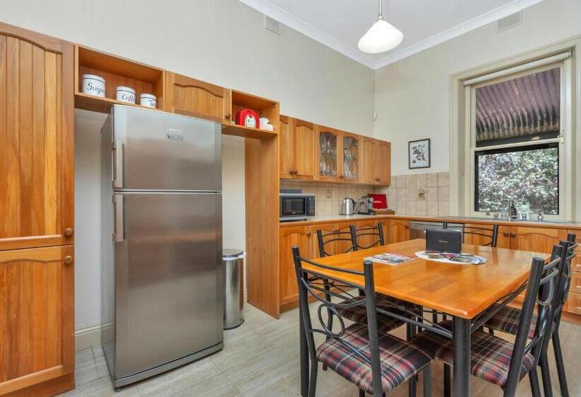 پانسیون Barossa Vineyard Guesthouse