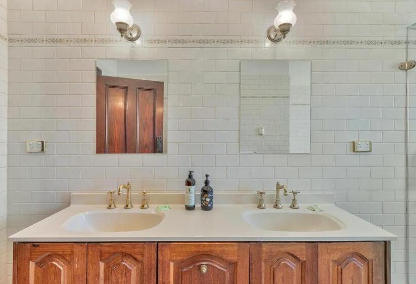 پانسیون Barossa Vineyard Guesthouse