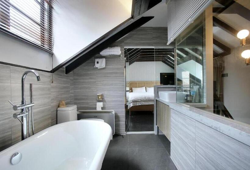 پانسیون Shanghai Downtown Hills Boutique Guesthouse   Near Metro Line 7, Exit 3, Changping Road
