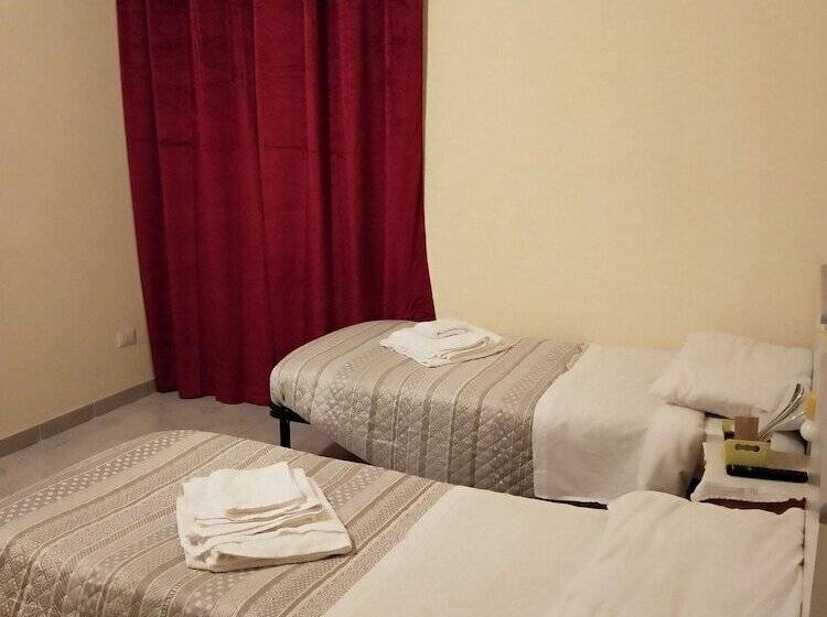 פנסיון Isola Verde Guest House