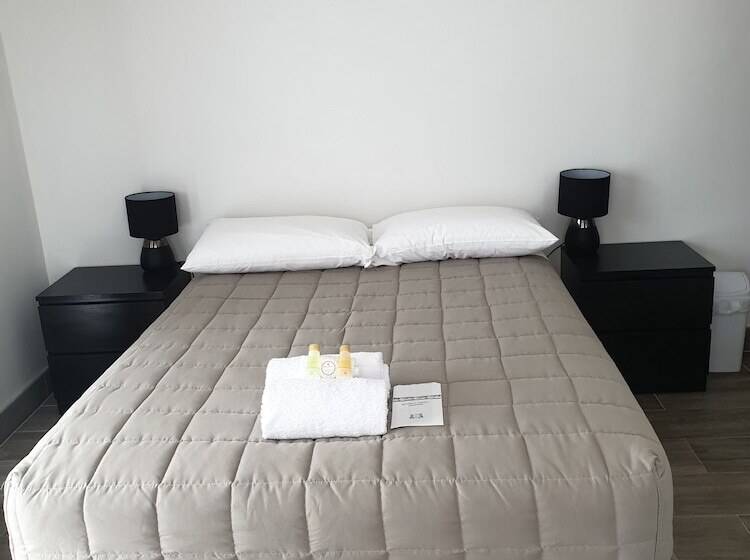 Общежитие Forstay Motel