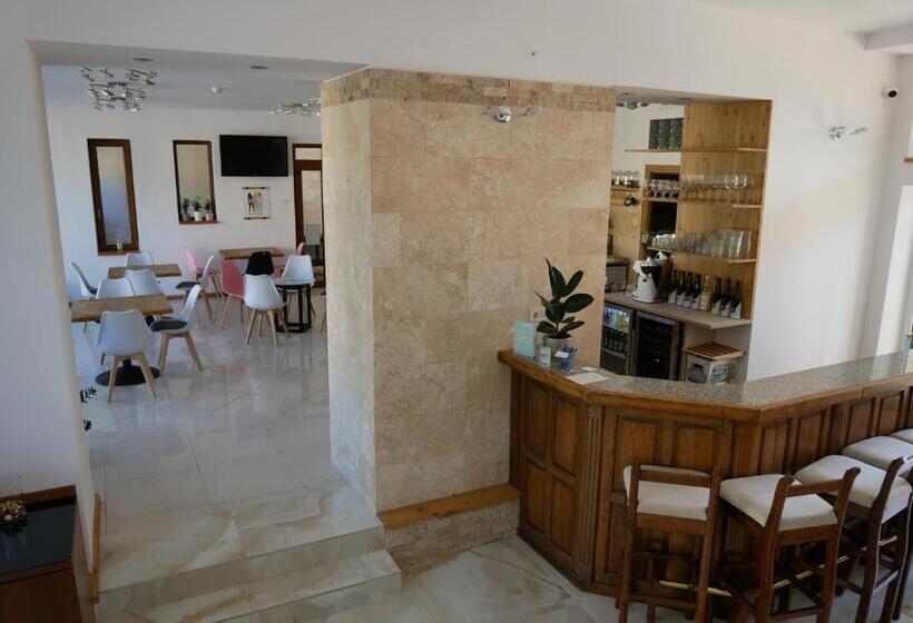 Egria Apartments