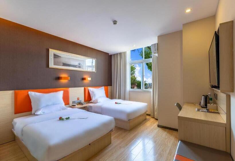 هتل 7days Premium Xichang Torch Plaza Qionghai Wetland Park Branch