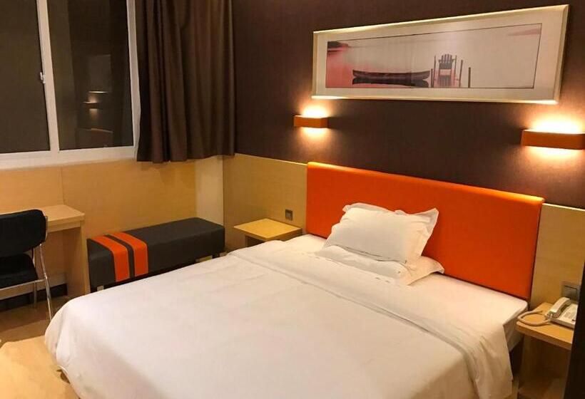 Hotel 7days Premium Yantai Penglai New Bus Station Branch