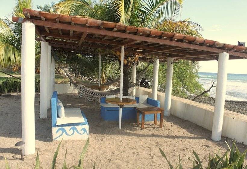 هتل Costa Oeste