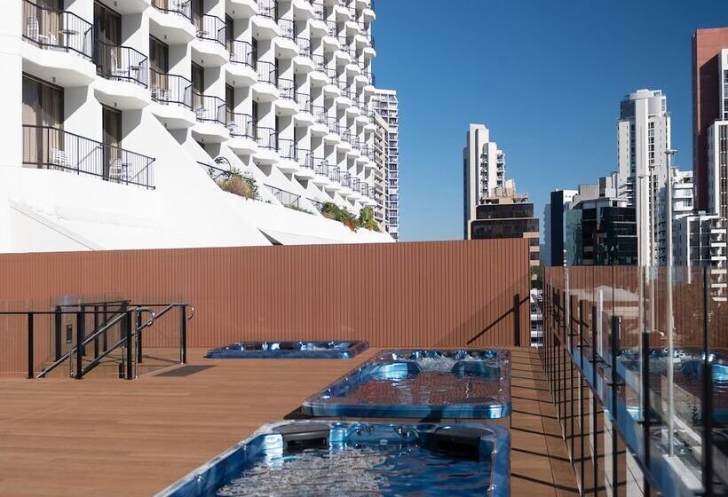 هتل Apartments On 22 View Avenue, Surfers Paradise