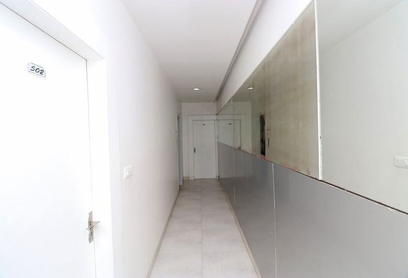 בית מלון כפרי Pandav Inn By Oyo Rooms