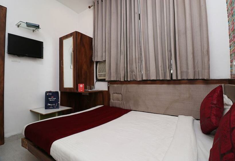 ホテル Pandav Inn By Oyo Rooms