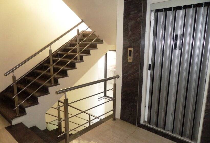 בית מלון כפרי Rajvikas Residency