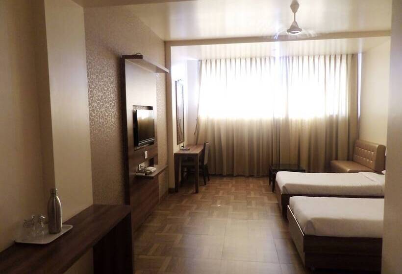 בית מלון כפרי Rajvikas Residency