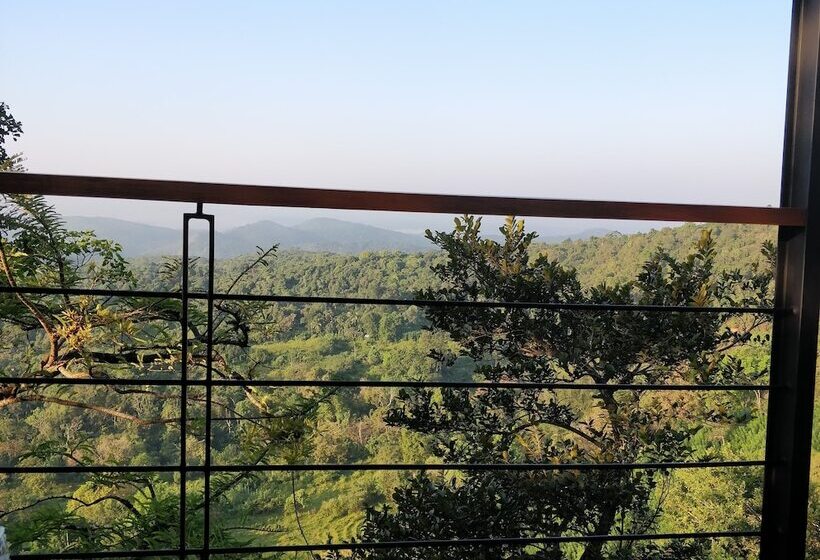 فندق Treehouse Chalets