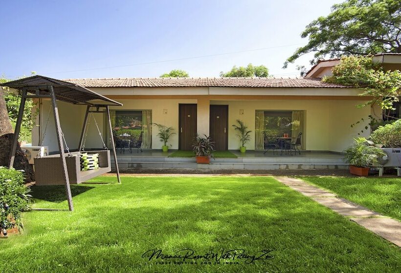 Manas Resort With Petting Zoo