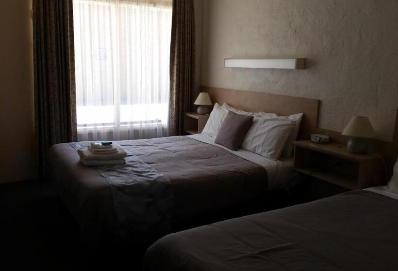 מוטל Belmore Motor Inn