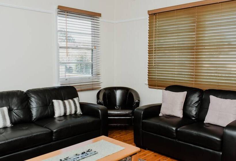 مُتل Inverell Terrace Motor Lodge