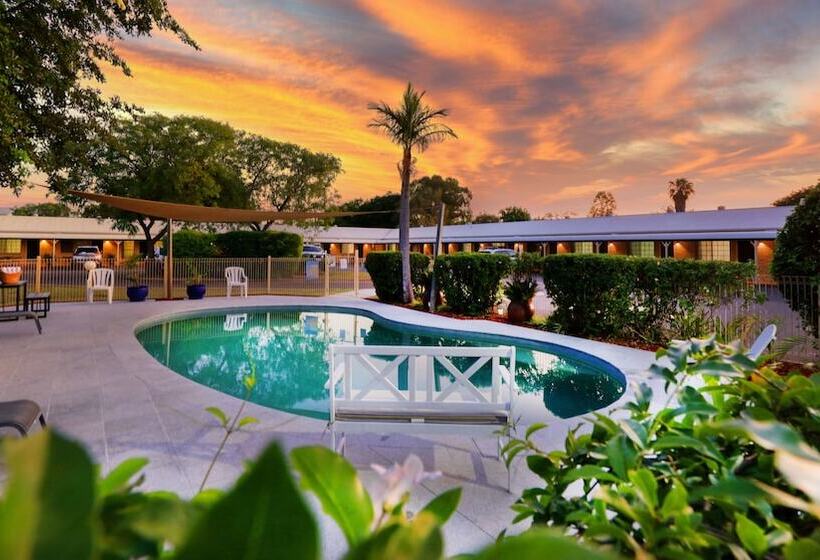 汽车旅馆  Riverland Motor Inn