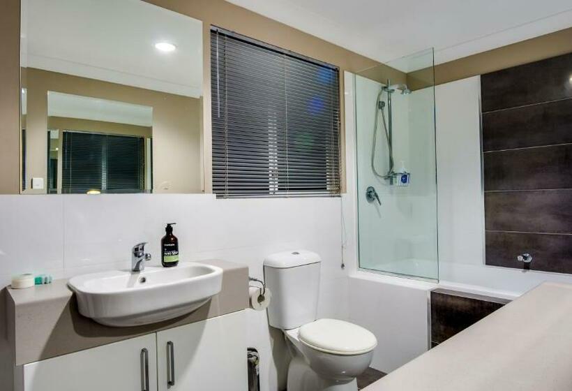 Mullaloo B & B