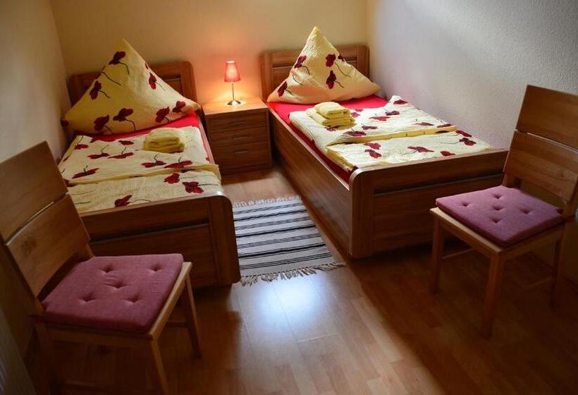 پانسیون Am Waldrand Spreewald