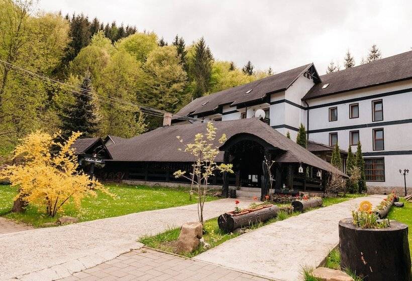 پانسیون Casa Octavian