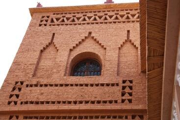 پانسیون Maison D'hôte Tizwiyate Dades