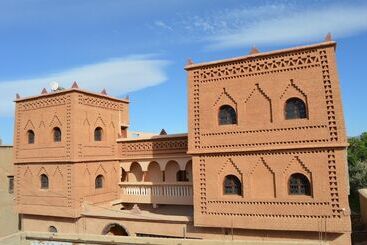 پانسیون Maison D'hôte Tizwiyate Dades