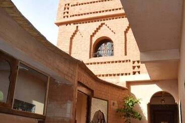 پانسیون Maison D'hôte Tizwiyate Dades