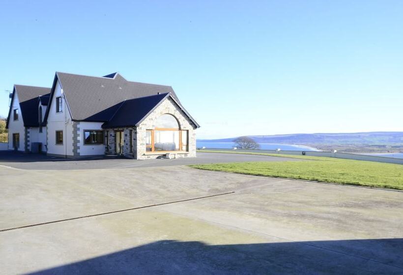 بنسيون Templeview Lodge