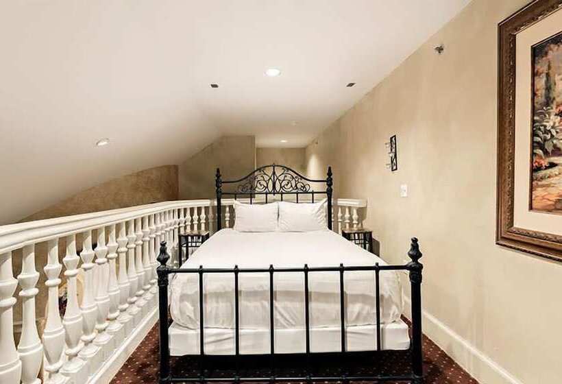 Chateau Avalon Hotel & Spa