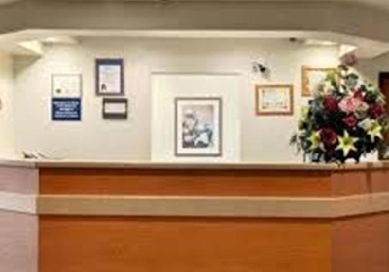 בית מלון כפרי Americas Best Value Inn And Suites Ada