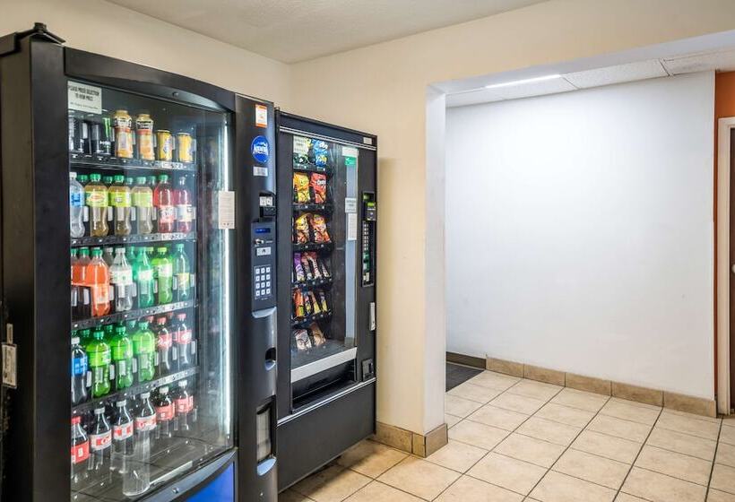 هتل Americas Best Value Inn & Suites Brunswick